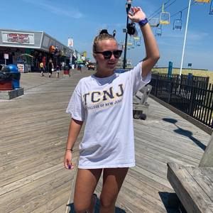 Meet your Posher, Abby